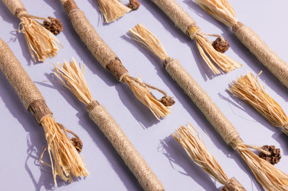 Cat dental sticks with raffia from ryercat
